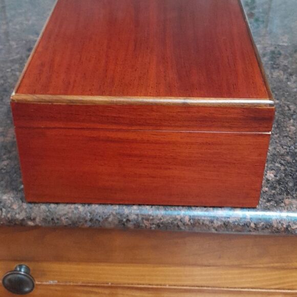 Walnut Cigar Holder...EUC  - Picture 3 of 6